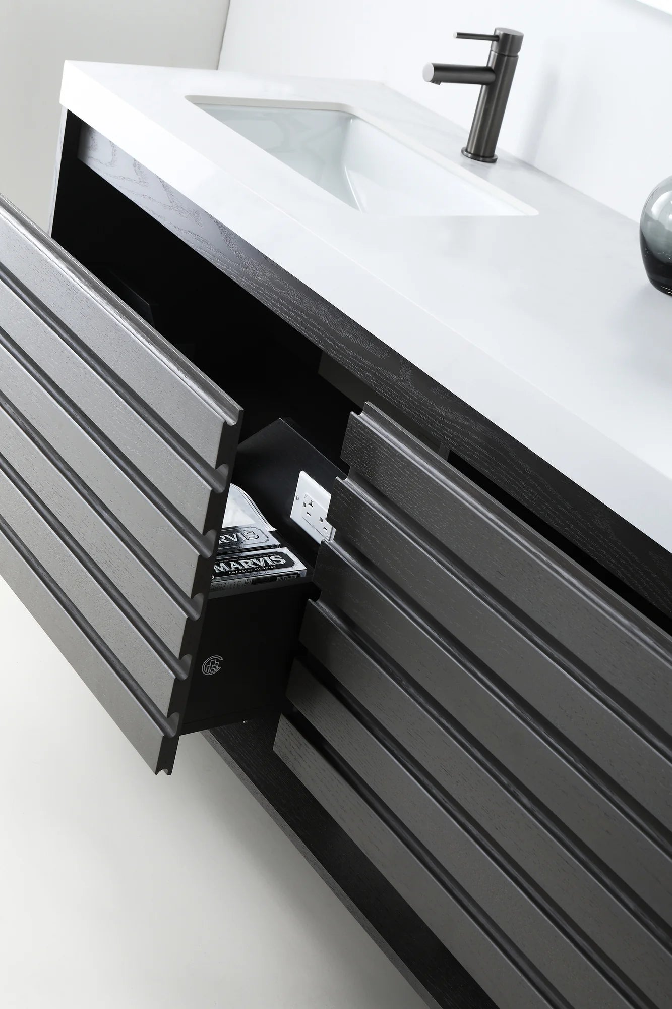 MATERA DOUBLE WALL MOUNT MODERN BATHROOM