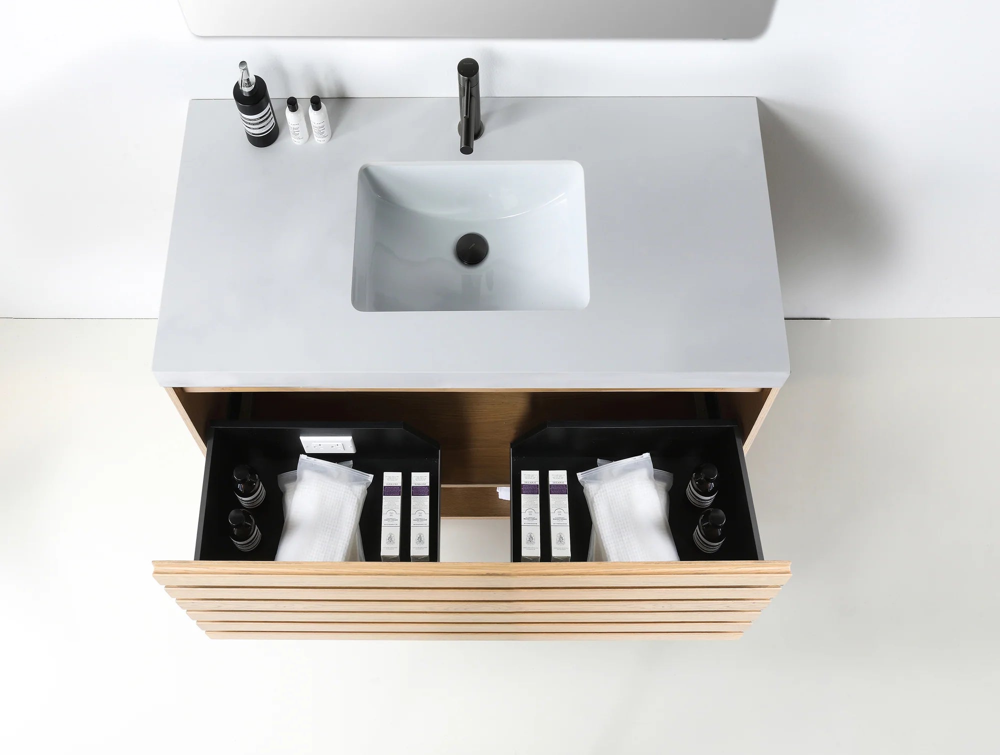 MATERA SINGLE CHARCOAL WALL MOUNT MODERN BATHROOM VANITY