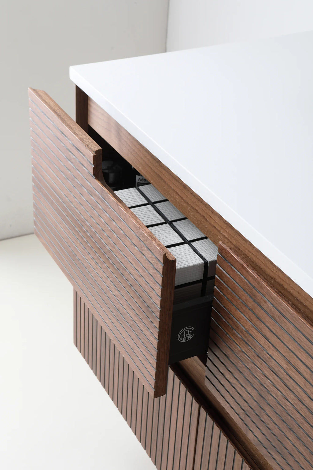 ORSA SINGLE WALNUT WALL MOUNT MODERN BATHROOM VANITY