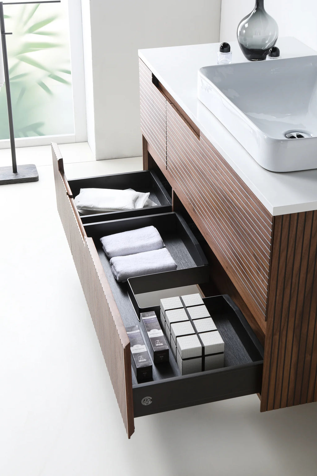 ORSA SINGLE WALNUT WALL MOUNT MODERN BATHROOM VANITY