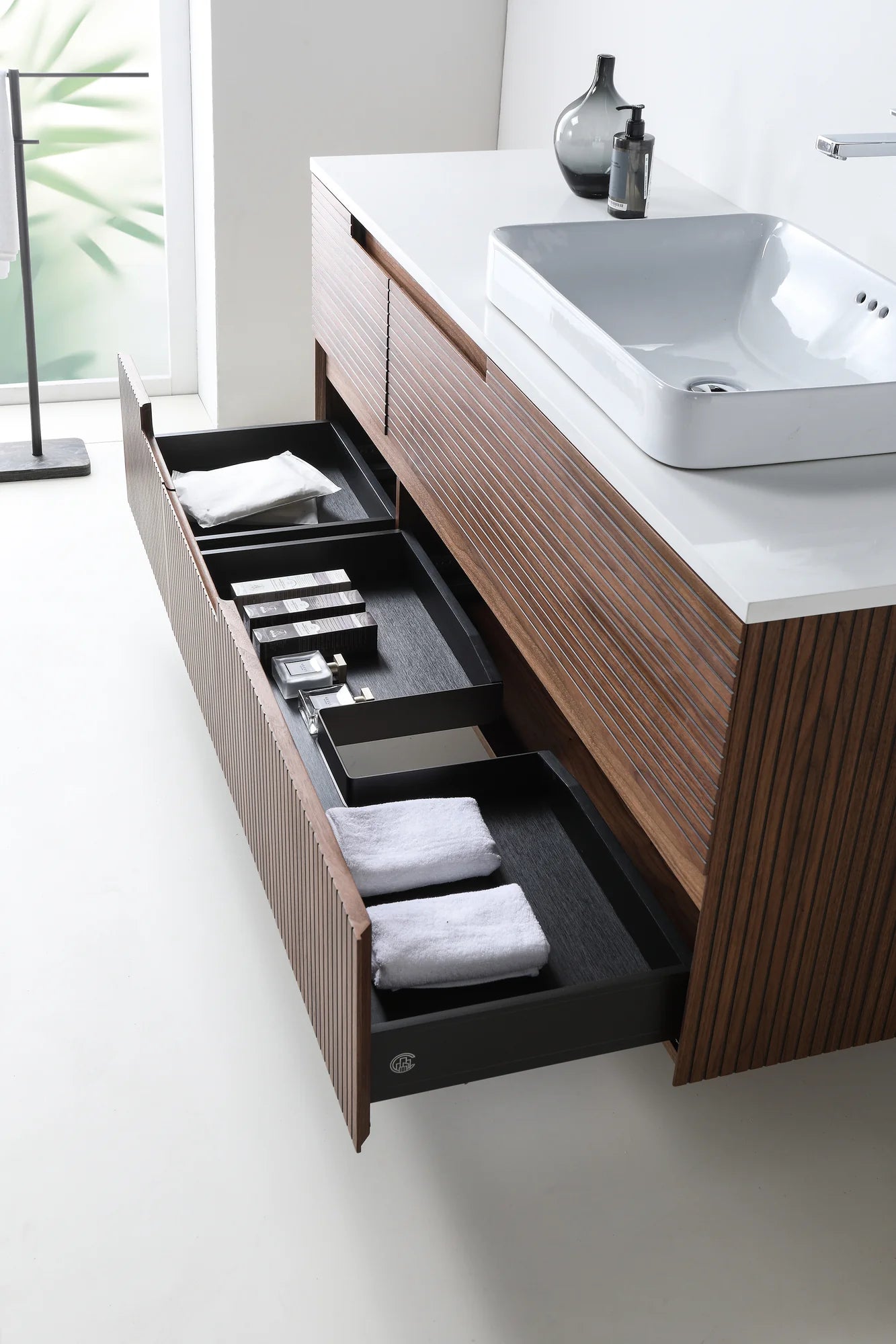 ORSA SINGLE WALNUT WALL MOUNT MODERN BATHROOM VANITY