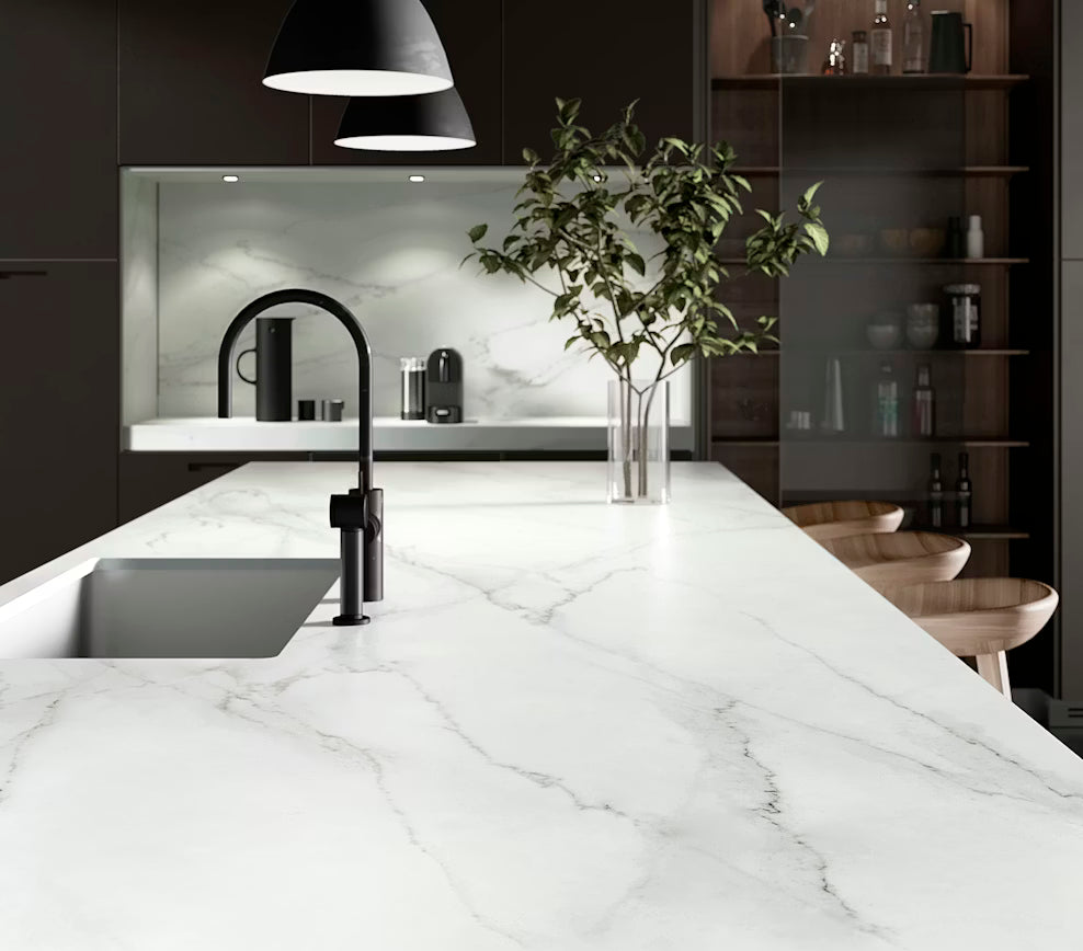 Rem Dekton - Dk natural 2.0Cm Jumbo Format: 132.28X65.75 in