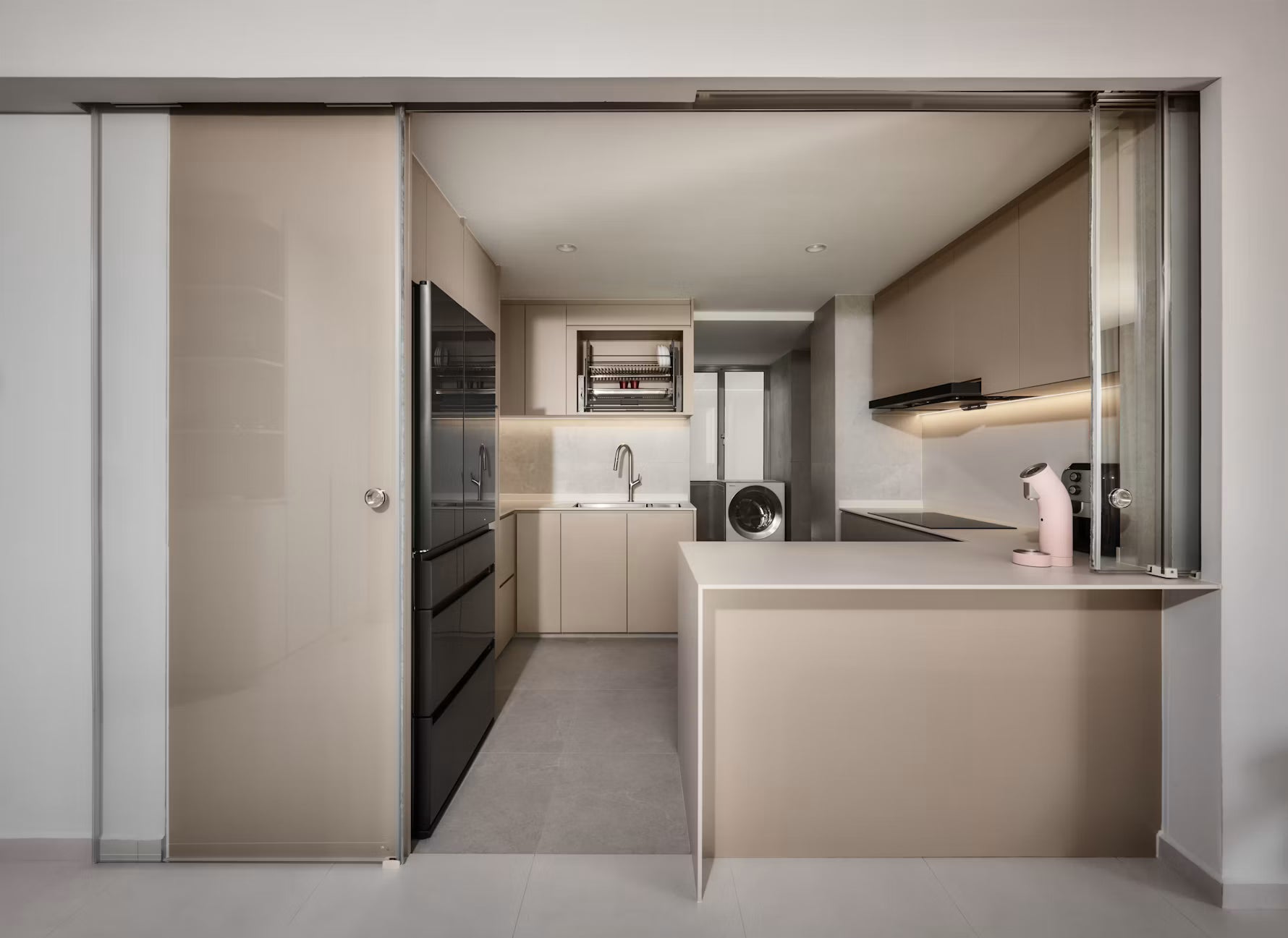 Albarium Dekton - Kraftizen Standard Format: 128.74X57.87 in
