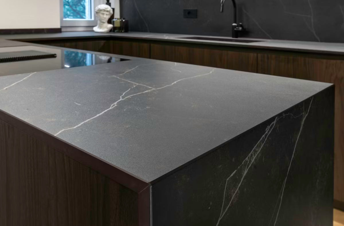 Kelya Dekton - Dk natural 2.0Cm Jumbo Format: 132.28X65.75 in
